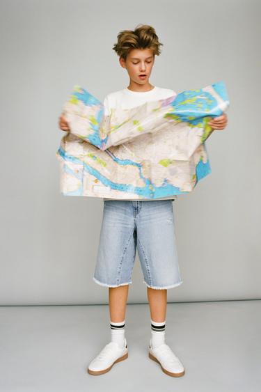 RELAXED BAGGY DENIM BERMUDA SHORTS WITH STAR PATCH - Light blue by Zara
