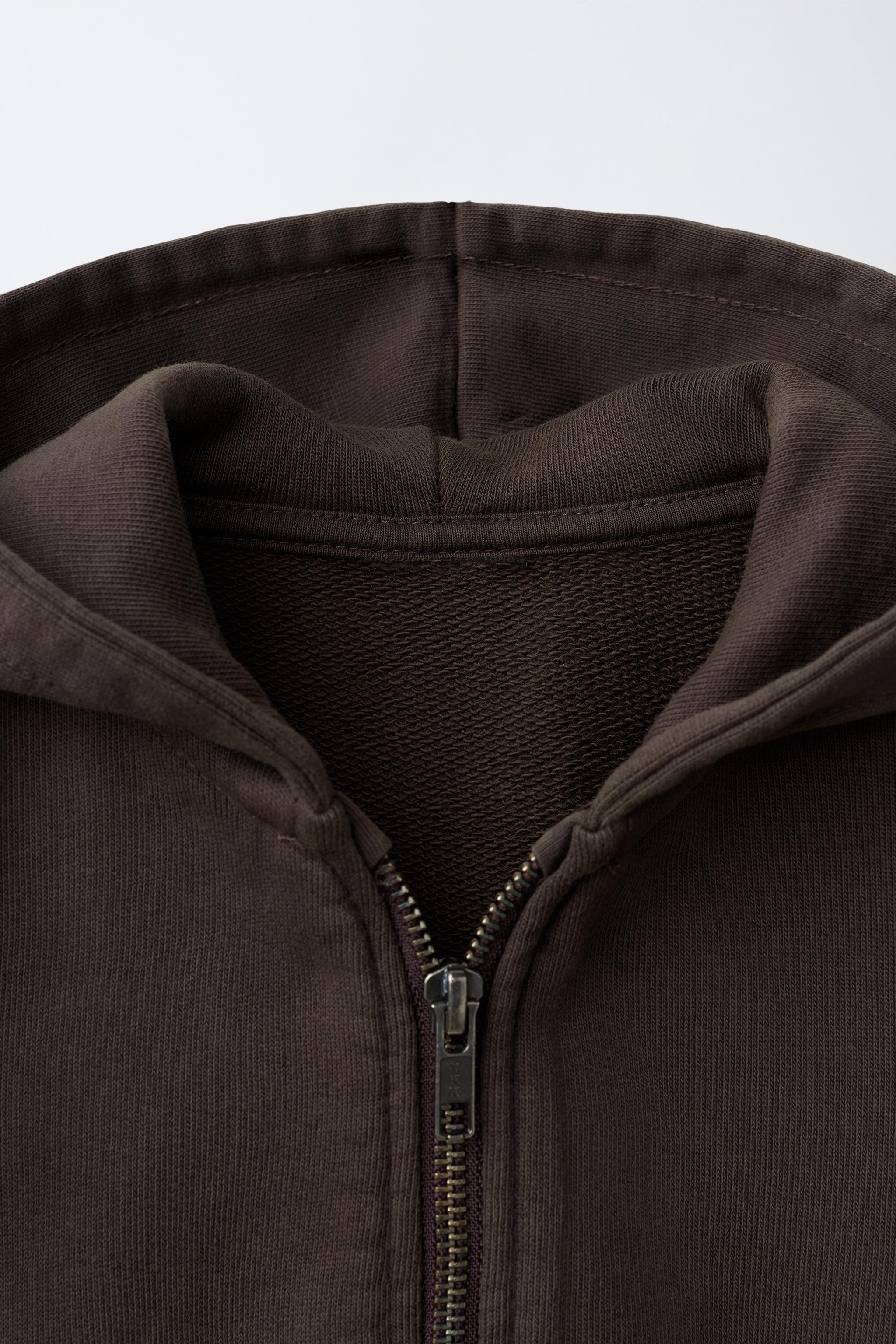ZIP-UP HOODIE