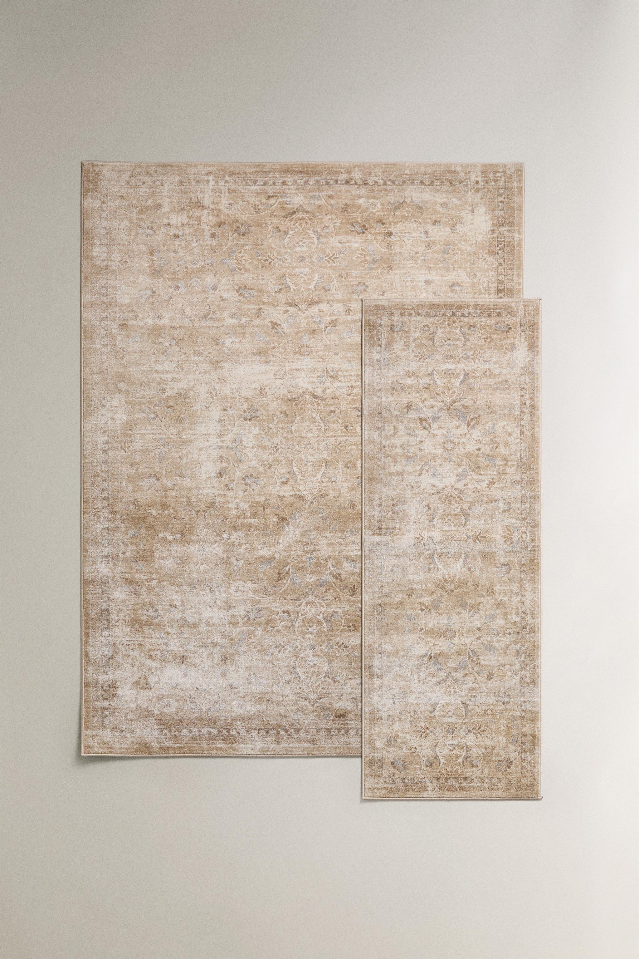 VINTAGE STYLE AREA RUG