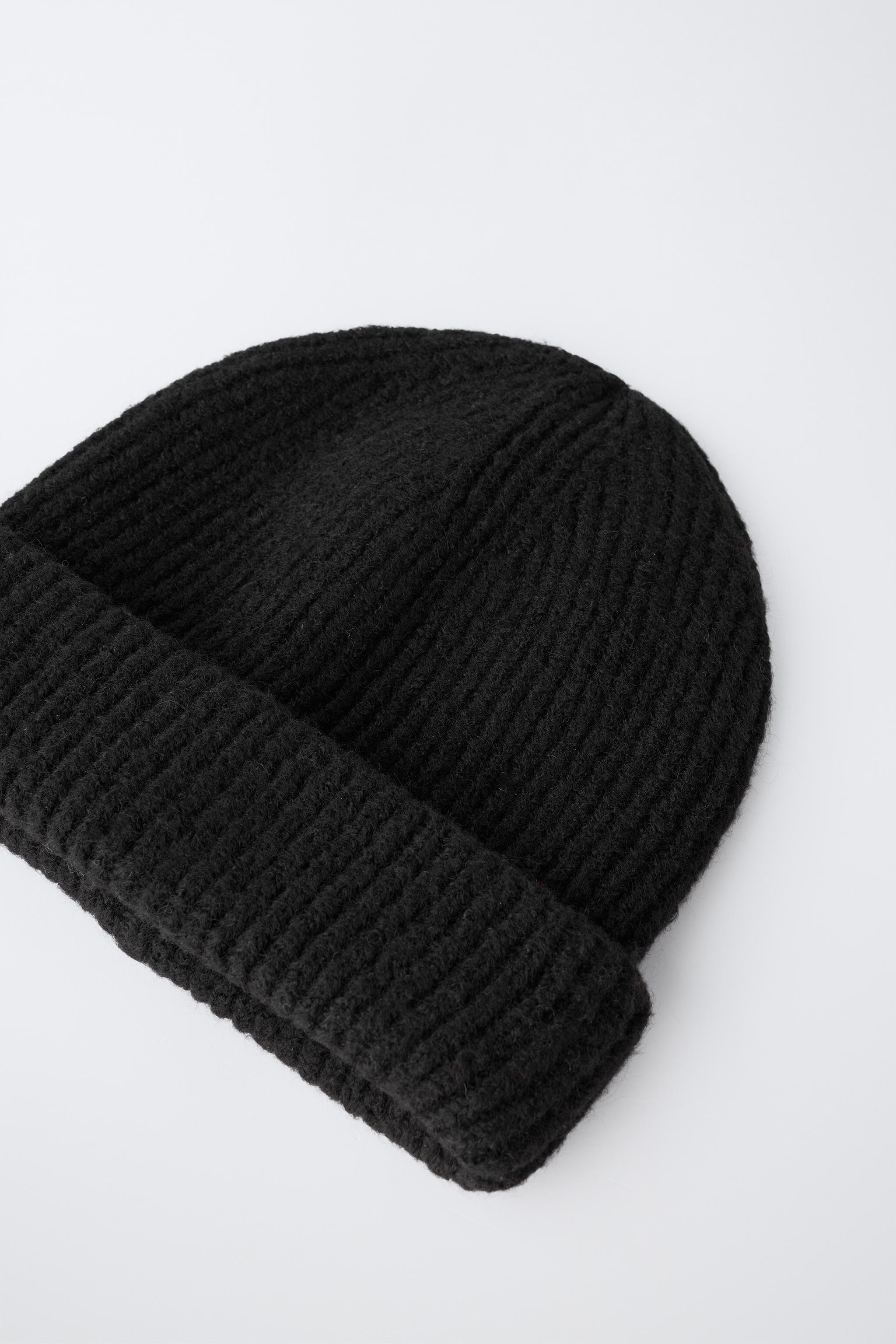 PLAIN KNIT BEANIE