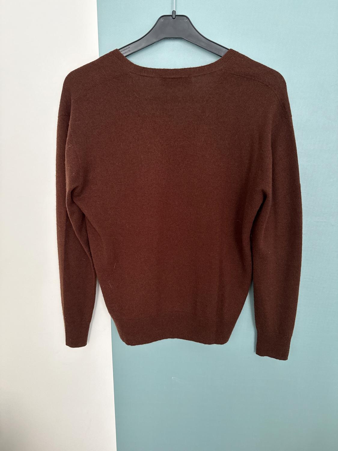 100% EXTRA-SOFT WOOL V-NECK JUMPER - Image 2