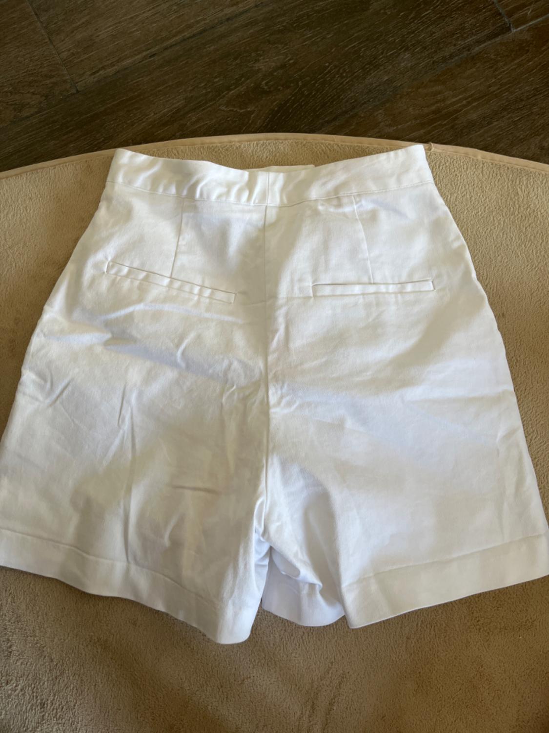 HIGH-WAIST BERMUDA SHORTS WITH DARTS - Image 3