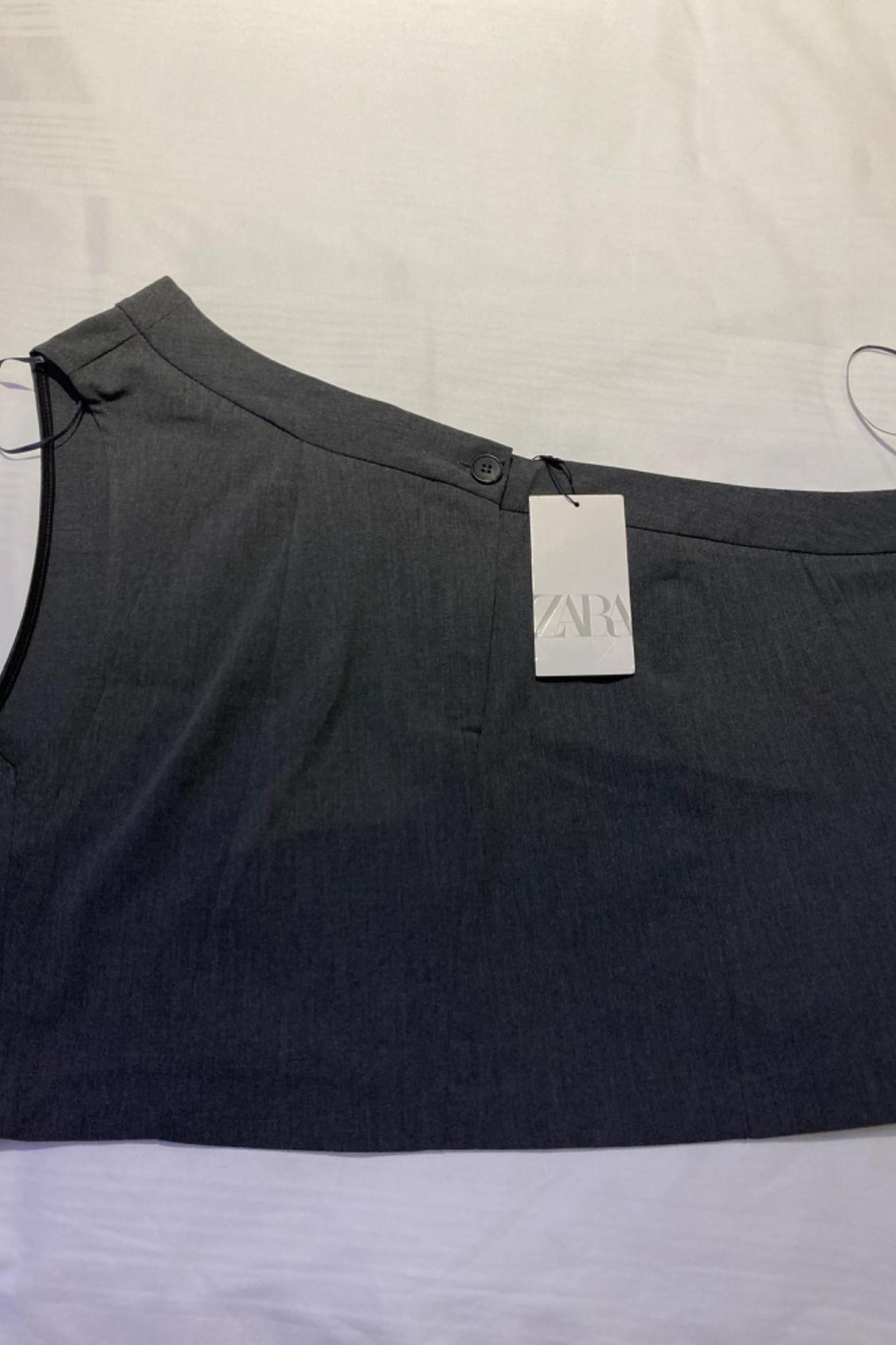 ASYMMETRIC TOP WITH BUTTON - Image 3