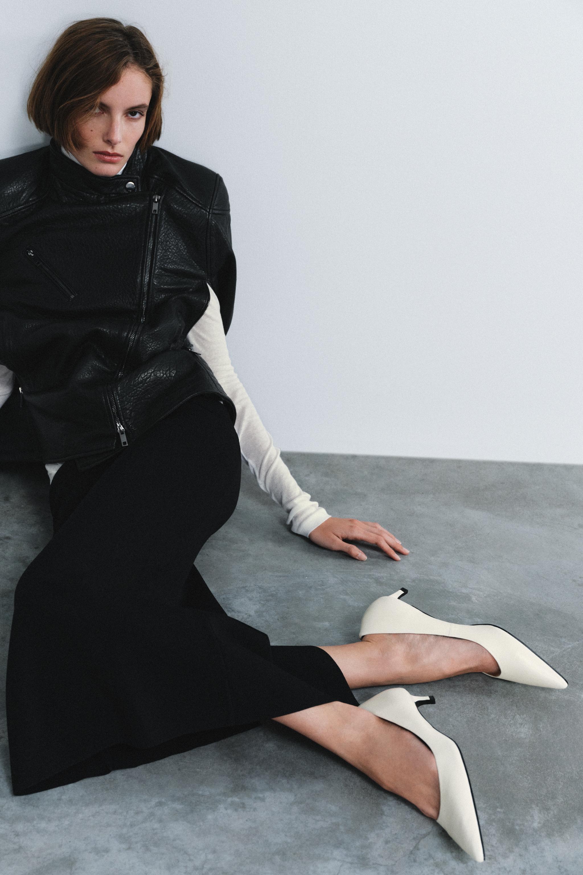 LEATHER KITTEN HEEL SHOES LIMITED EDITION