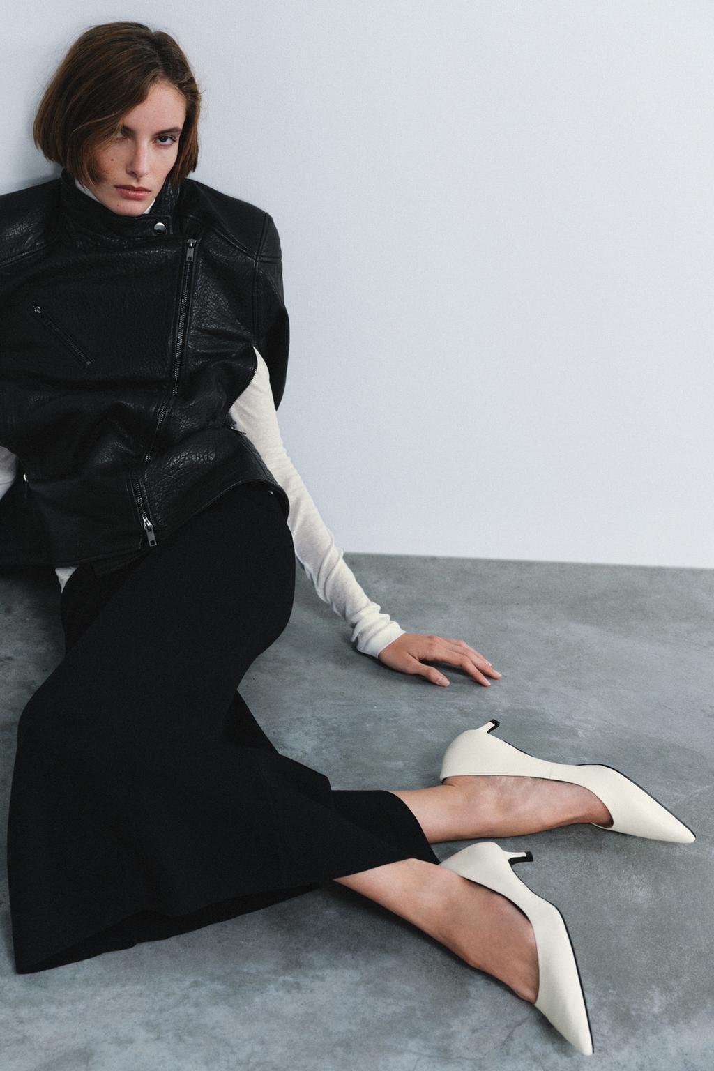 LIMITED EDITION LEATHER KITTEN HEELED SHOES