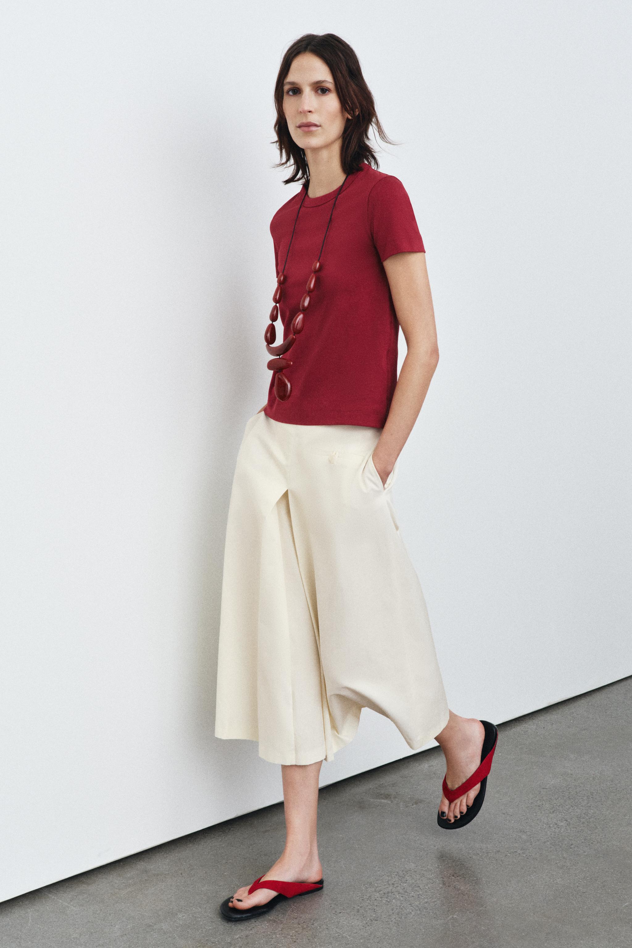 INTERLOCK SHORT SLEEVE T-SHIRT — Maroon