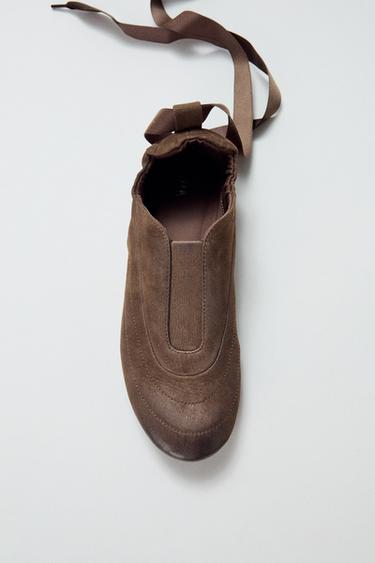 LEATHER LACE-UP SHOES - Brown by Zara