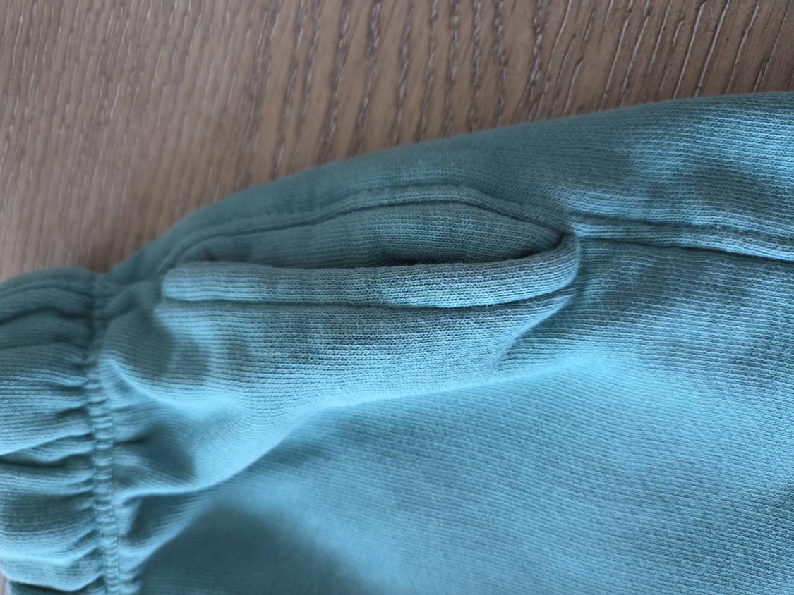 SHORTS WITH POCKETS - Image 3