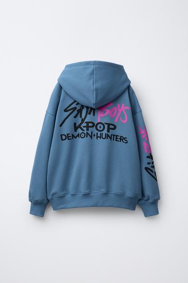 SUDADERA CAPUCHA ESTAMPADA KPOP DEMON HUNTERS™ NETFLIX © - Azul de Zara
