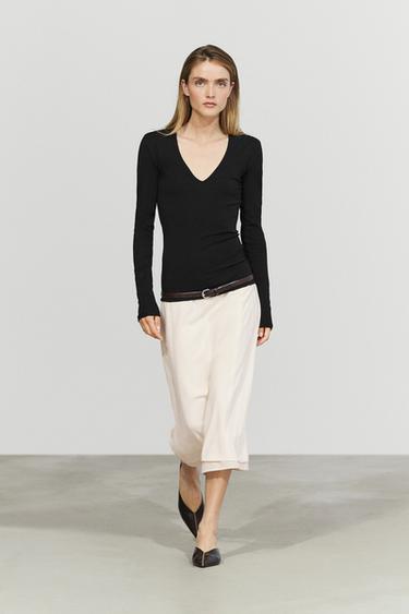 Zara Long sleeve V-neck T-shirt - Black - Image 0