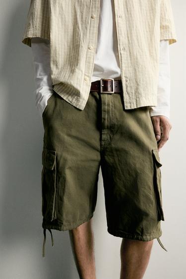 Zara RELAXED FIT CARGO BERMUDA SHORTS - Green