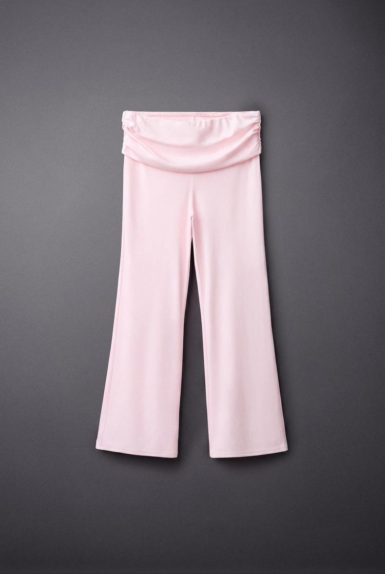 PANTALÓN FLARE CON VUELTA Y FRUNCE