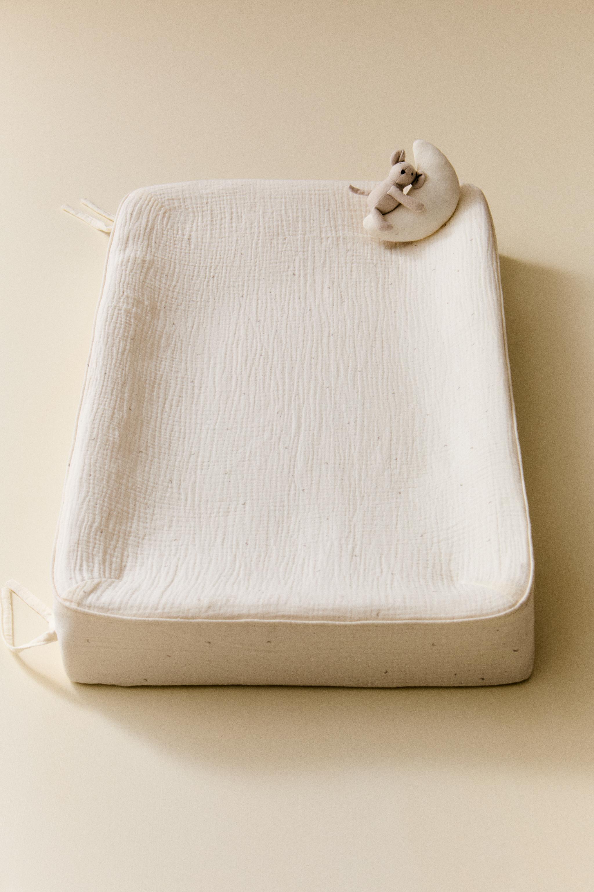 新生児 Changing Mats And Wipes Storage | ZARA 日本