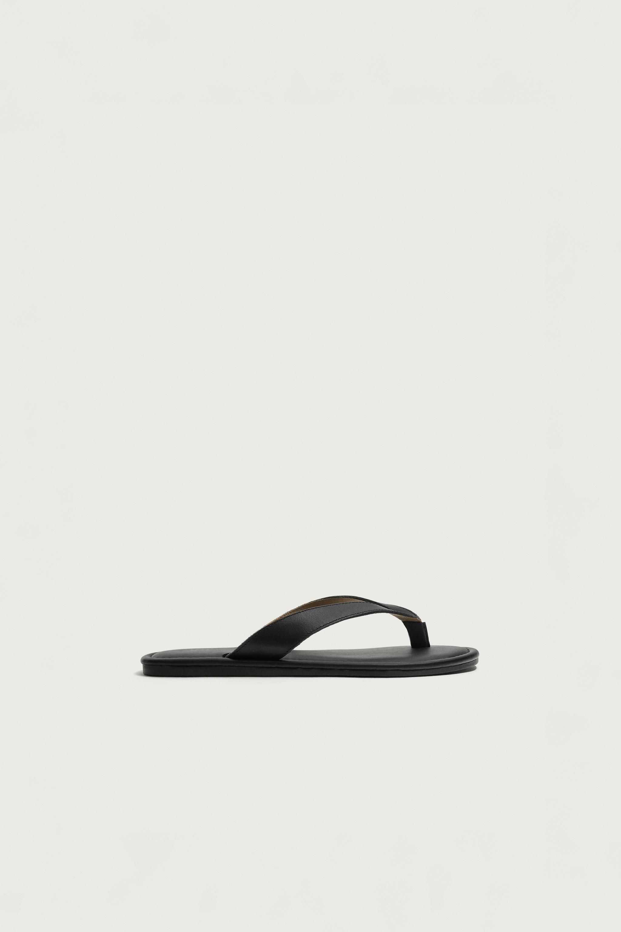 LEATHER STRAP SANDALS — Black