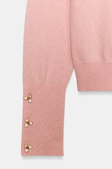 PULL EN MAILLE AVEC BOUTONS FLEUR - Rose moyen de Zara - Image 7