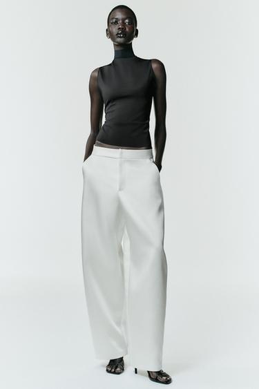 CAMISETA CUELLO SUBIDO - Negro de Zara - Imagen 0