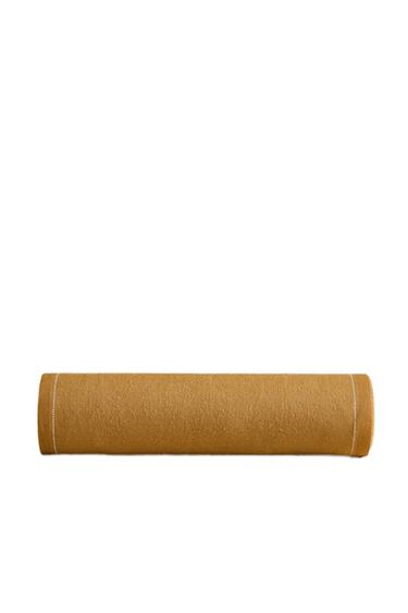 {navn} - {farge} for Zara