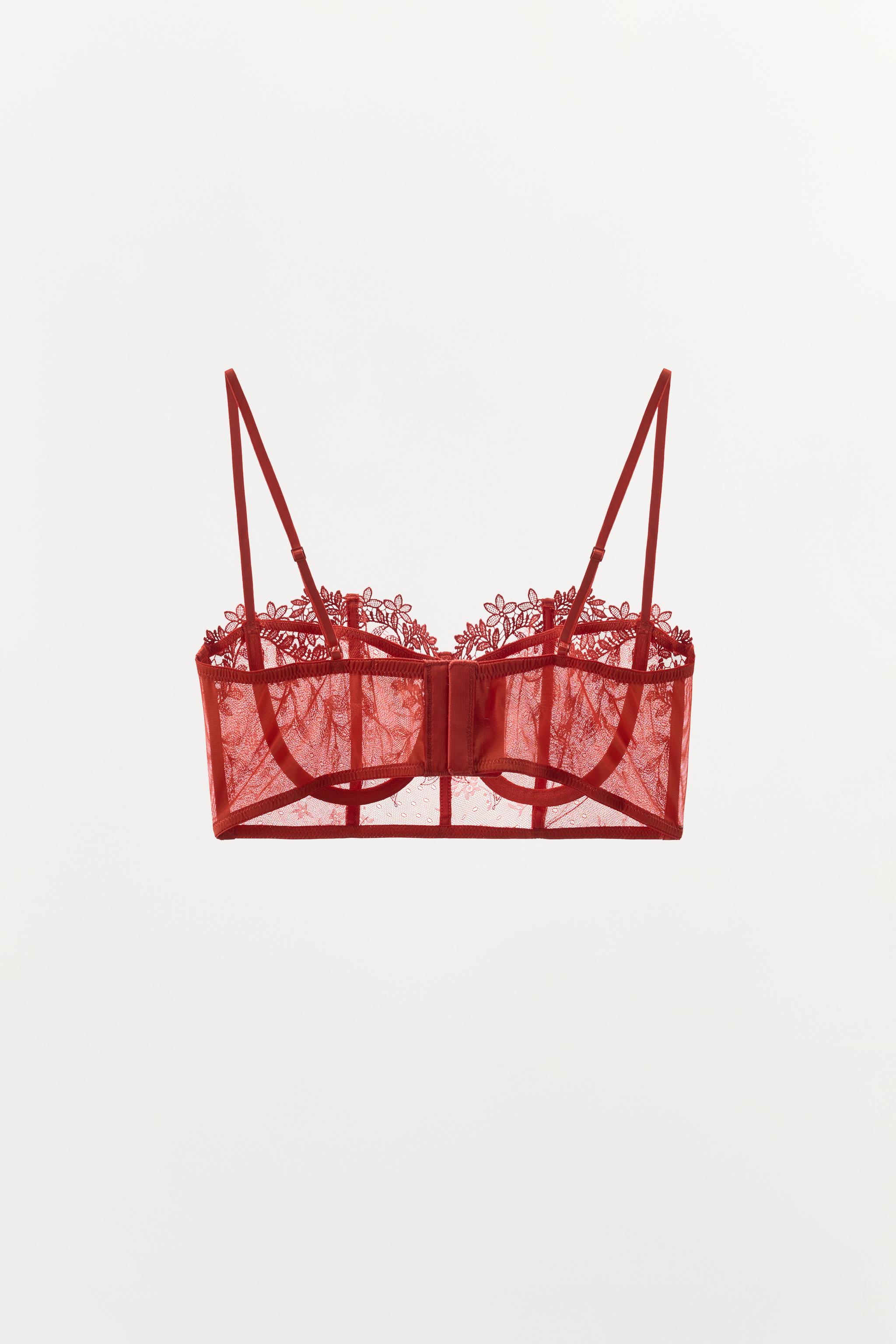 BRASSIÈRE À ARMATURES EN DENTELLE