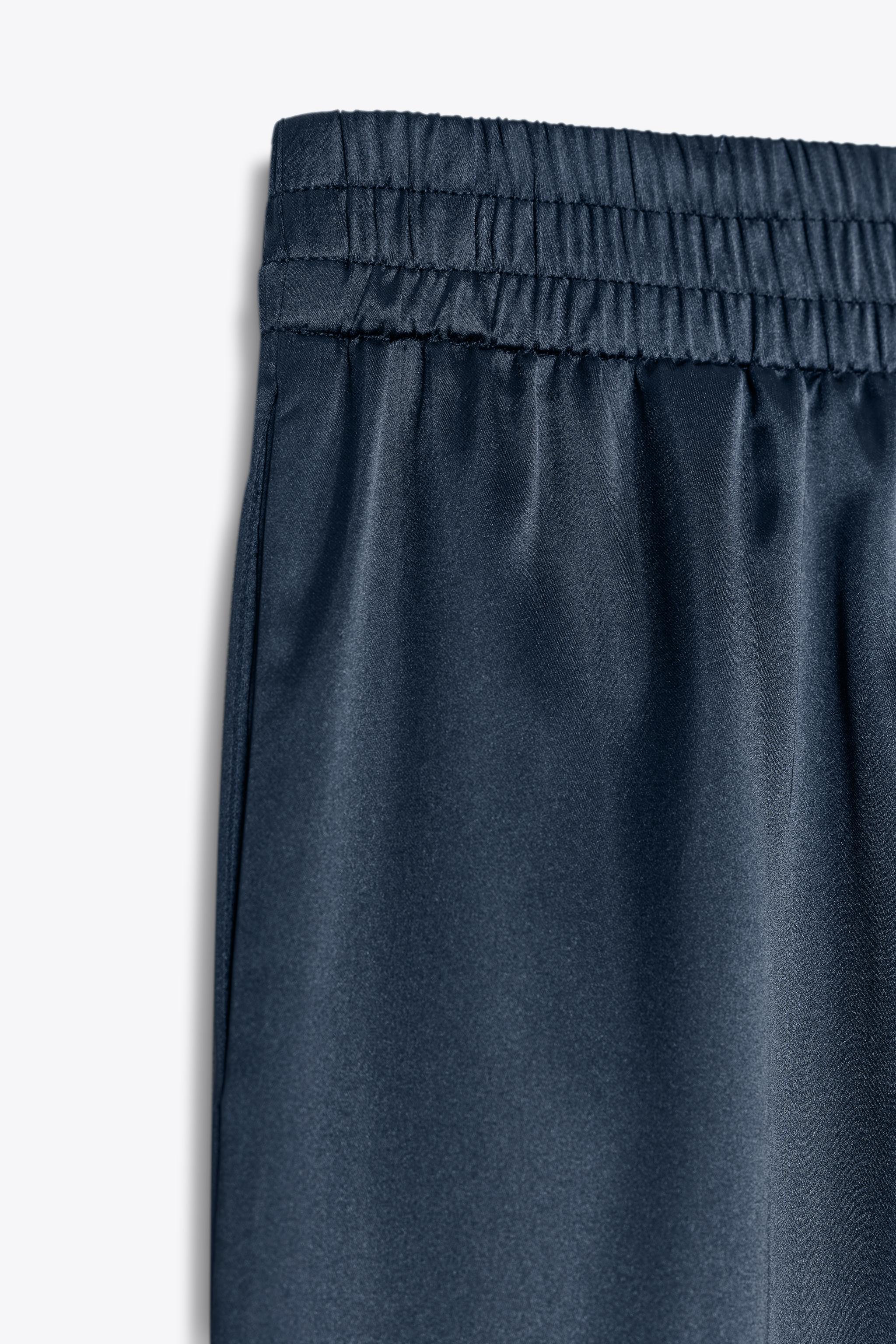 PANTALON SATINÉ À JAMBES LARGES