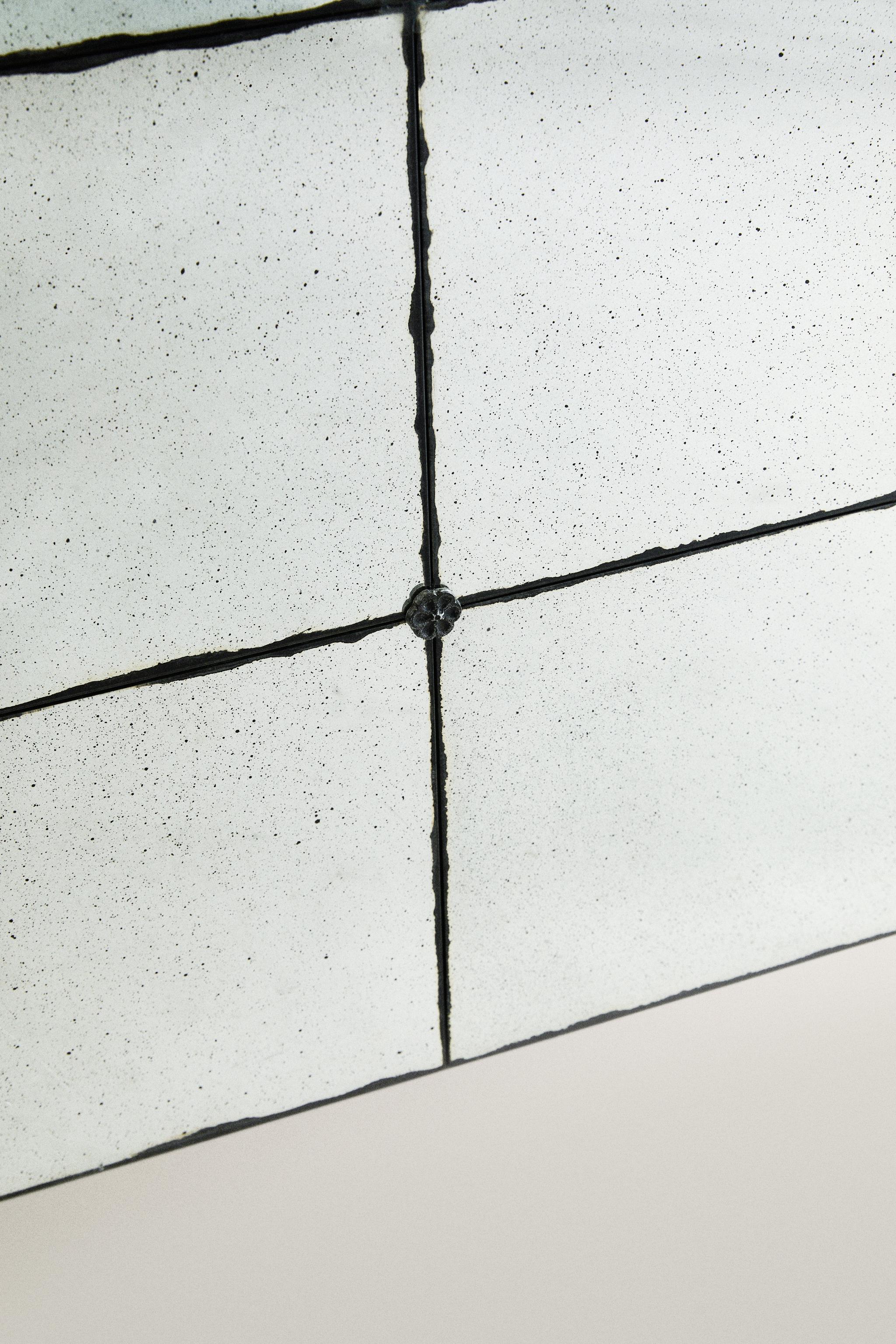 SQUARE AGED EFFECT MIRROR