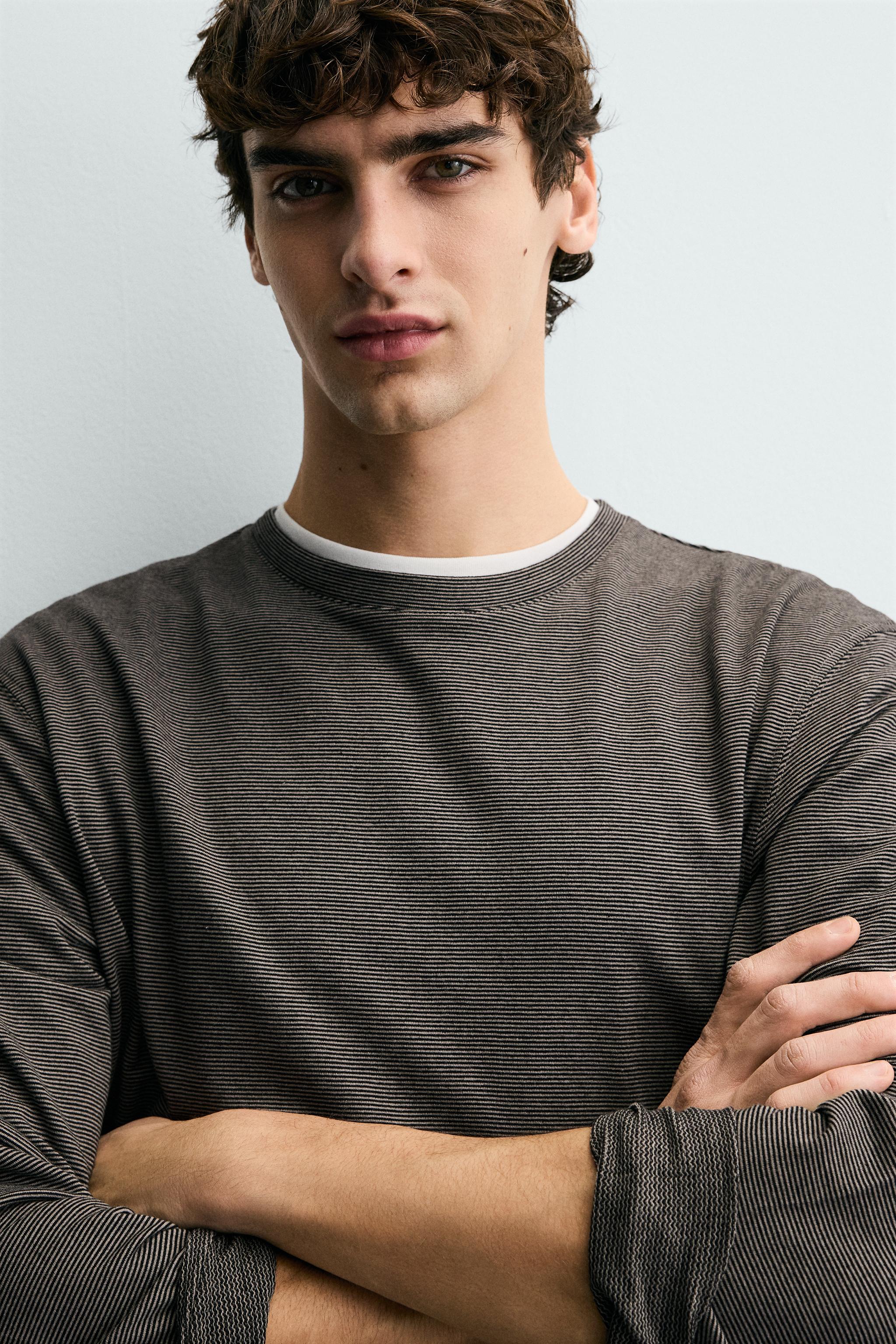 STRIPED LONG SLEEVE T-SHIRT