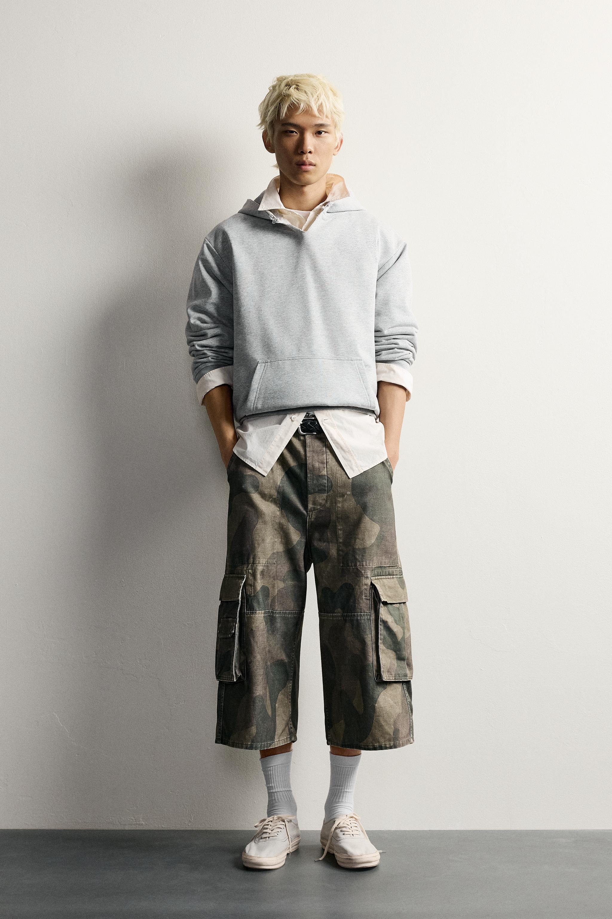 ABSTRACT PRINT CARGO JORTS