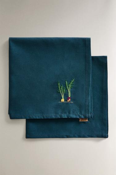PACK OF EMBROIDERED COTTON NAPKINS (PACK OF 2) - Blue by Zara