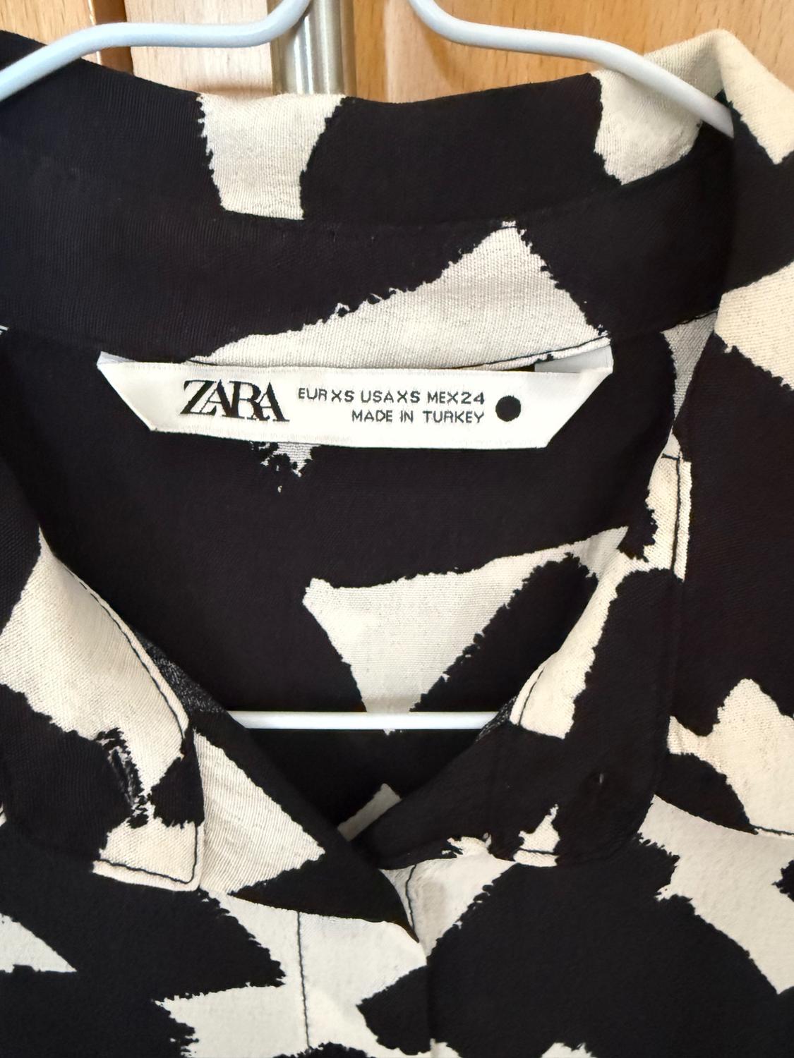 PRINTED DRESS WITH BELT - Image 2