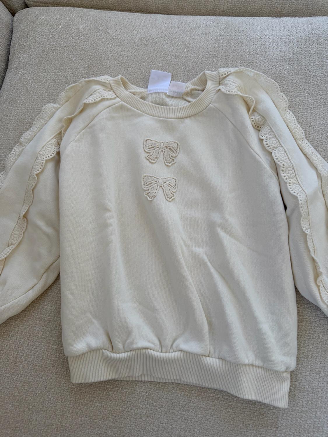 ROMANTIC BOW SWEATSHIRT - Image 2
