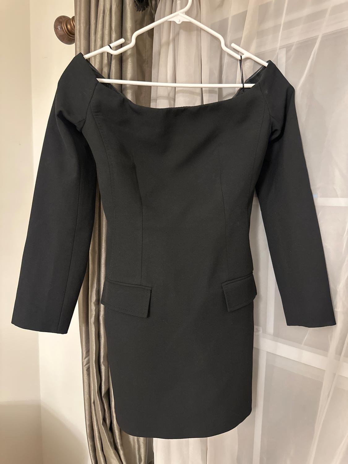 VESTIDO HOMBROS DESCUBIERTOS LIMITED EDITION