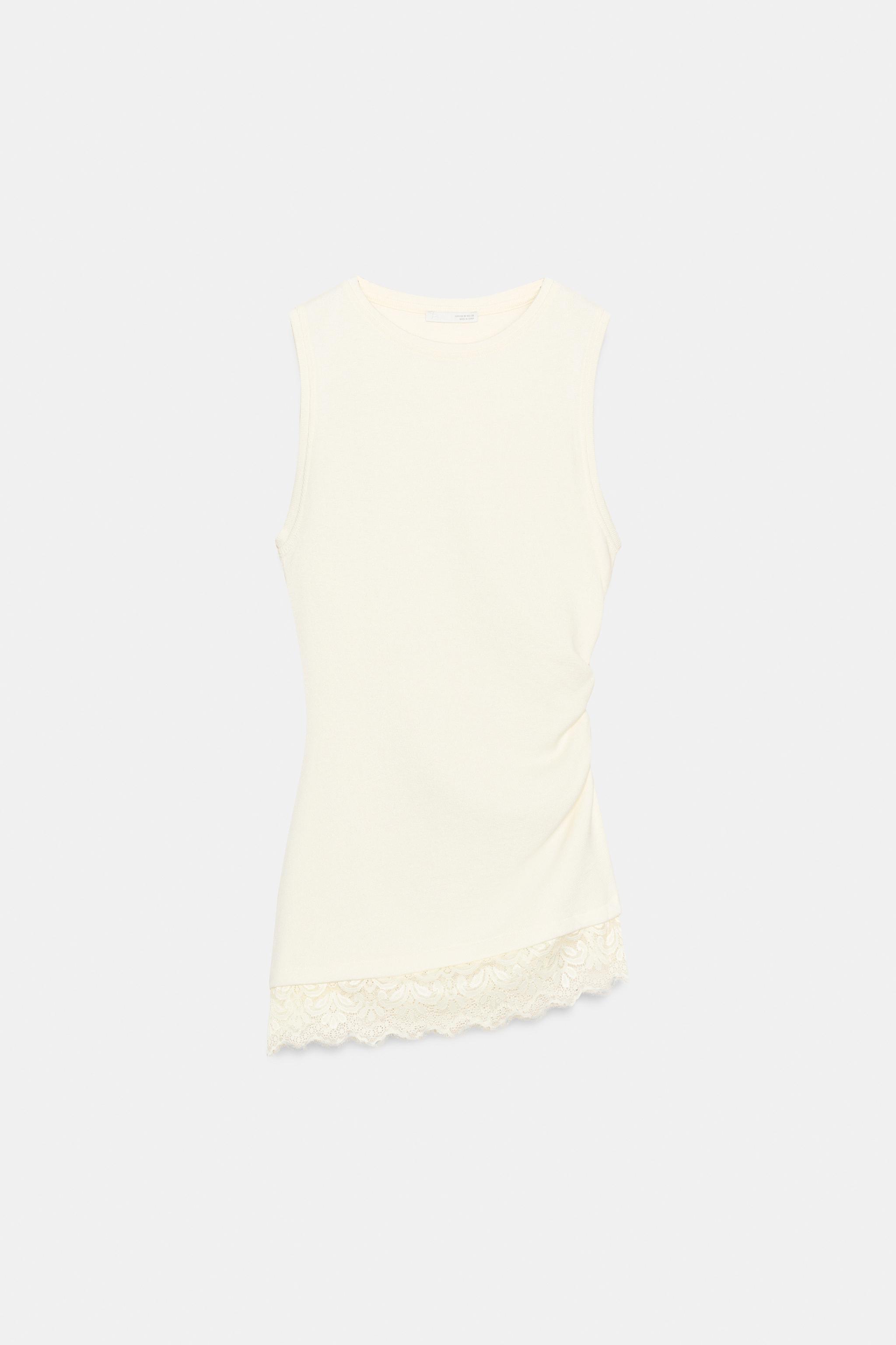 TOP DRAPÉ EN DENTELLE