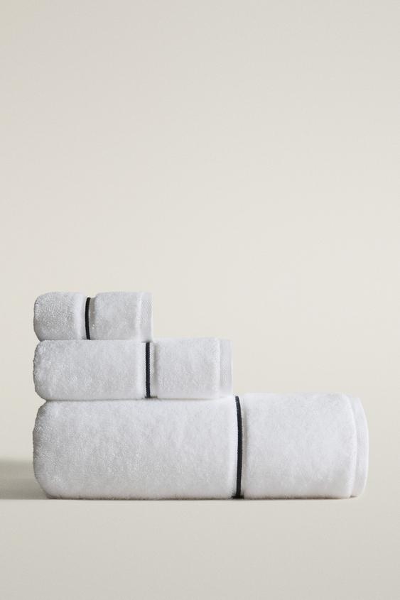 SCALLOPED EMBROIDERED BATH TOWEL - Navy / White by Zara - Image 0