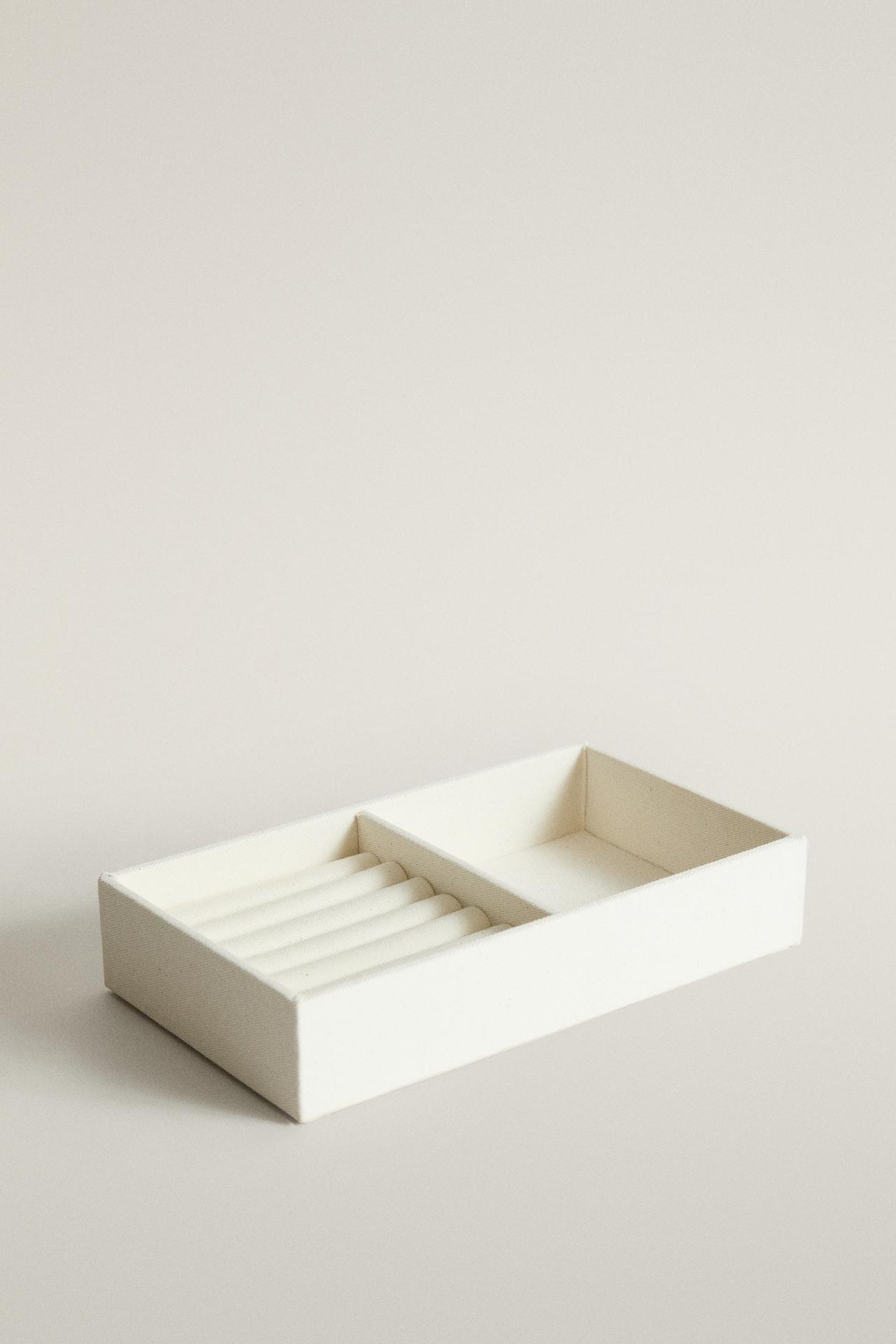 COTTON JEWELLERY ORGANISER — Ecru