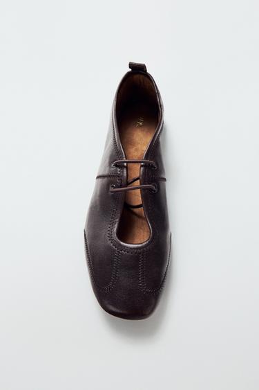ШКІРЯНІ БАЛЕТКИ ЗІ ШНУРКАМИ - Коричневий Zara
