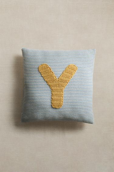 COUSSIN ENFANT BRODÉ LETTRE Y - Bleu clair de Zara - Image 5