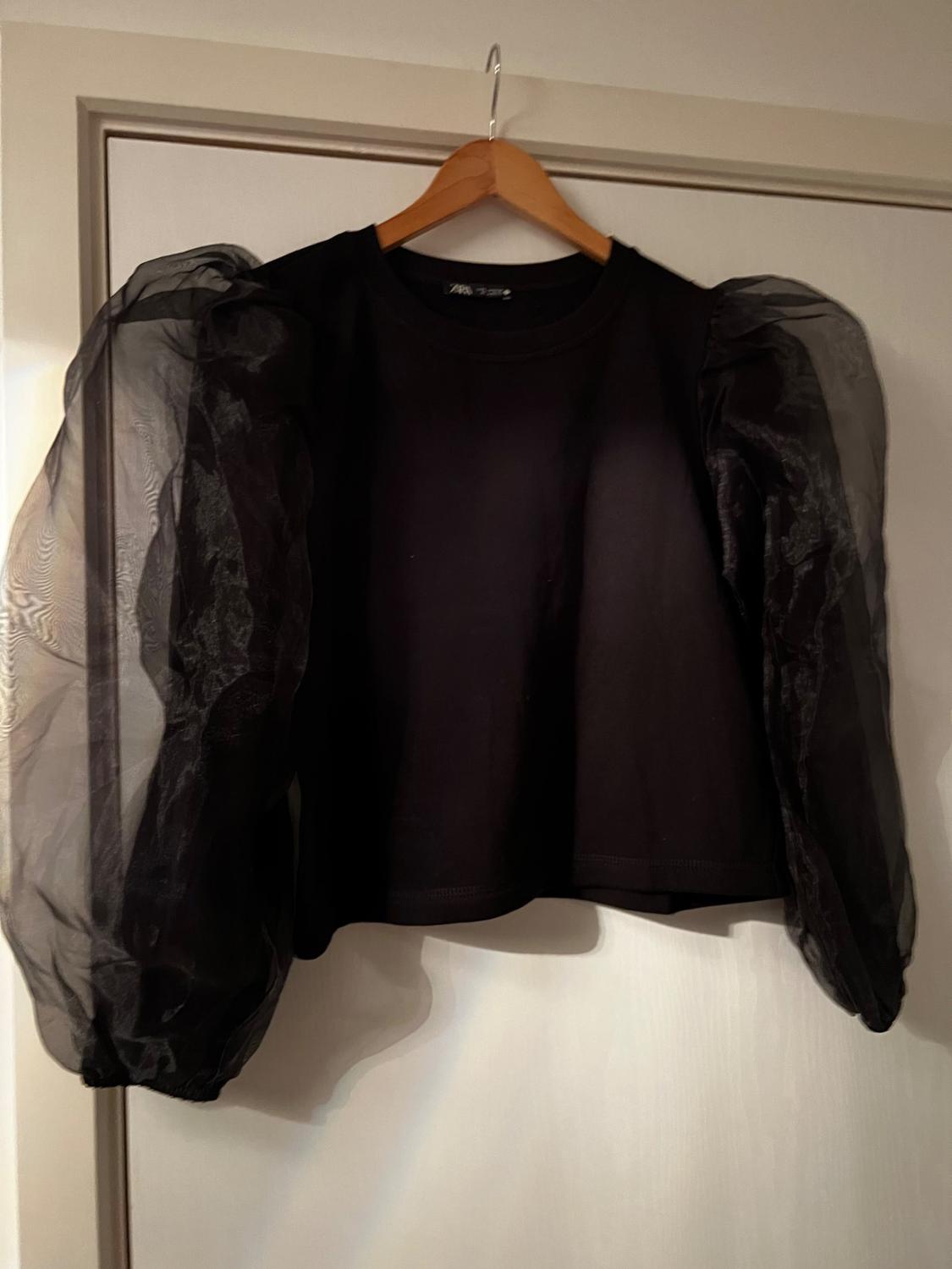 ORGANZA SLEEVE SWEATSHIRT