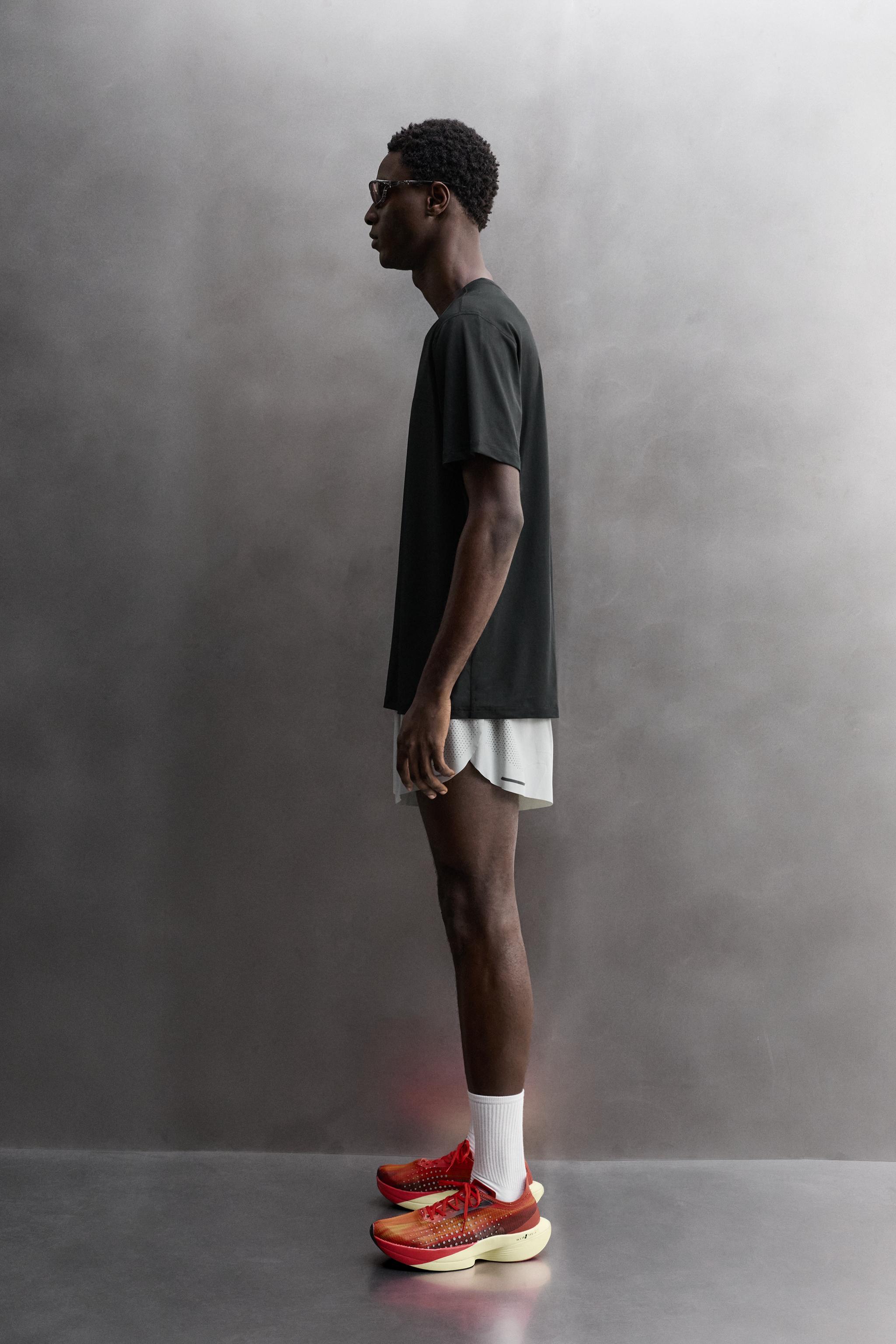 Мужские футболки Zara BASIC TECHNICAL T-SHIRT — фото 4