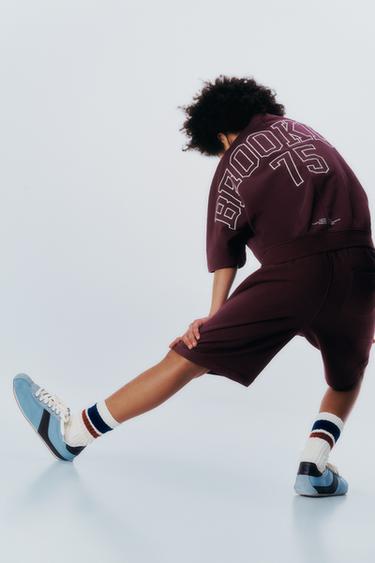 PLUSH JOGGING BERMUDA SHORTS - Burgundy by Zara