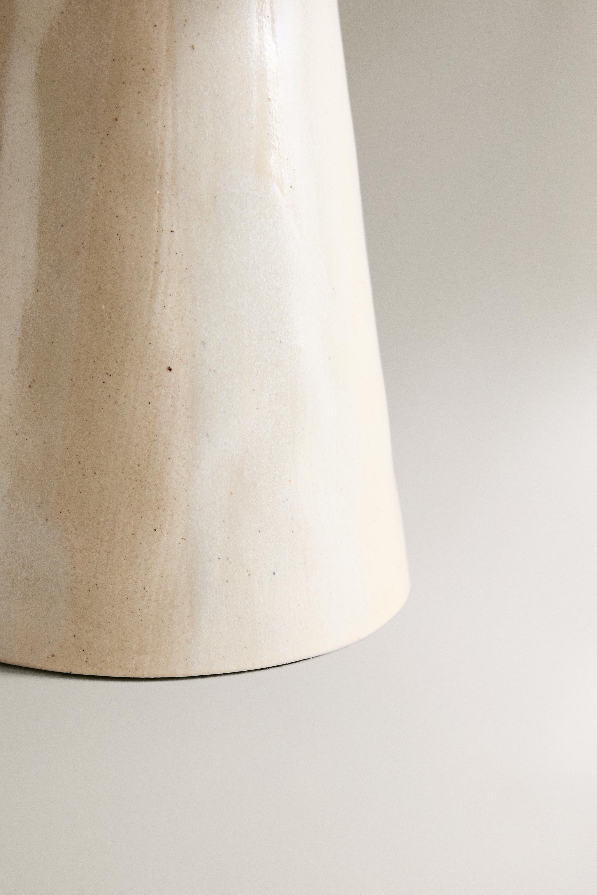 CERAMIC TABLE LAMP WITH PAINTED MOTIFS