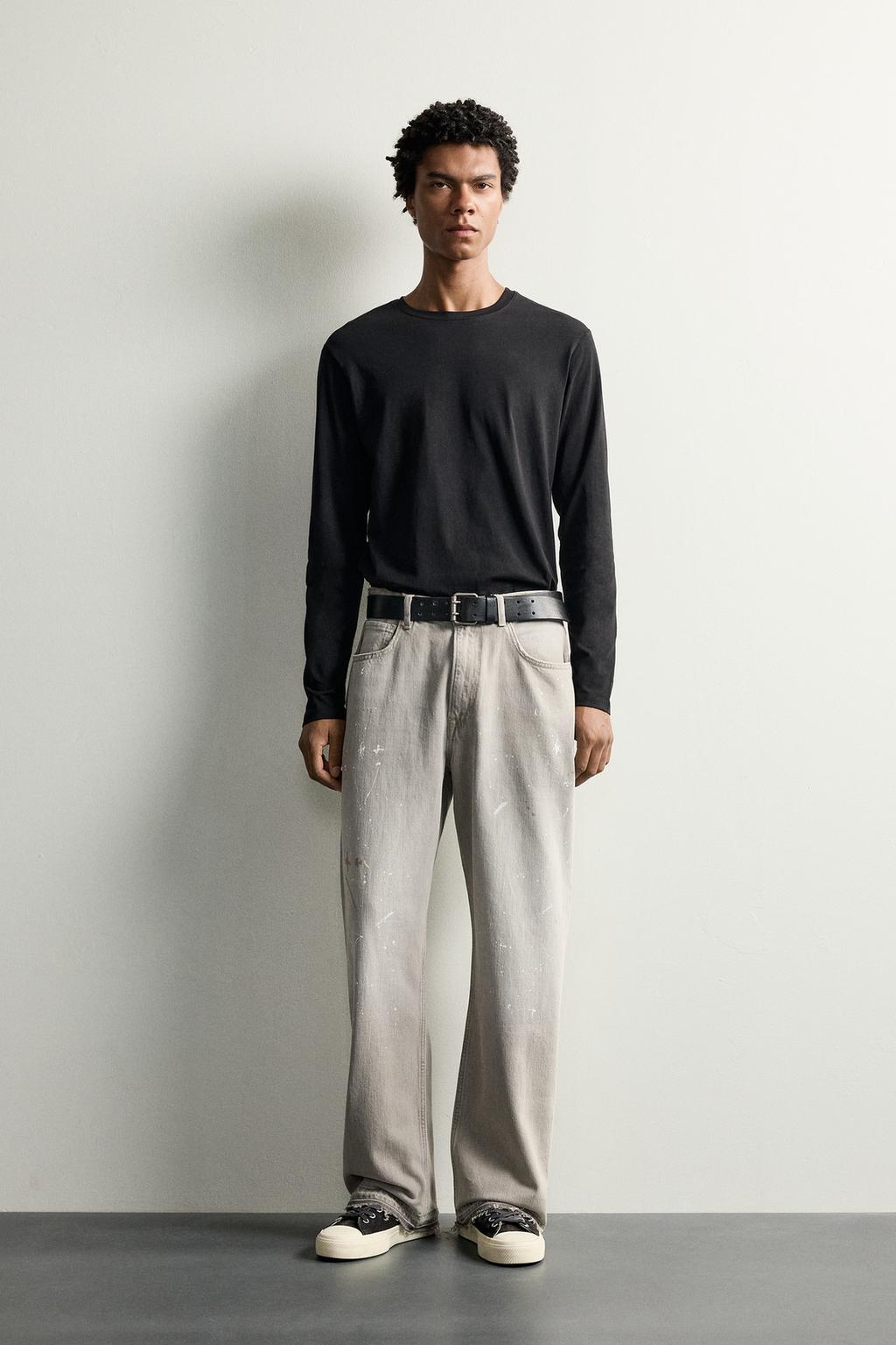 LOOSE FIT JEANS