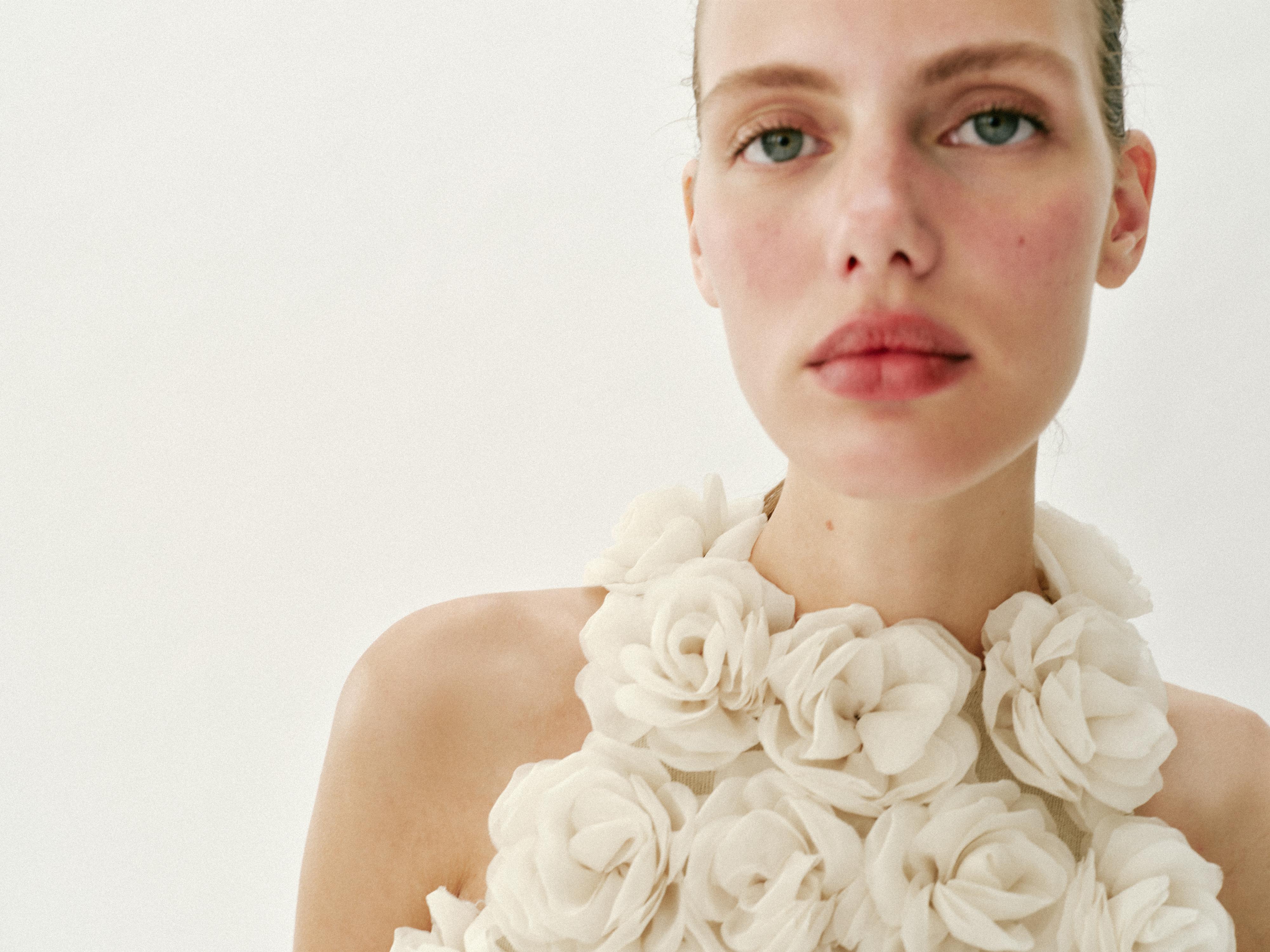 ホルターネックトップス – レディース | ZARA 日本 ホルターネックトップス – レディース | ZARA 日本