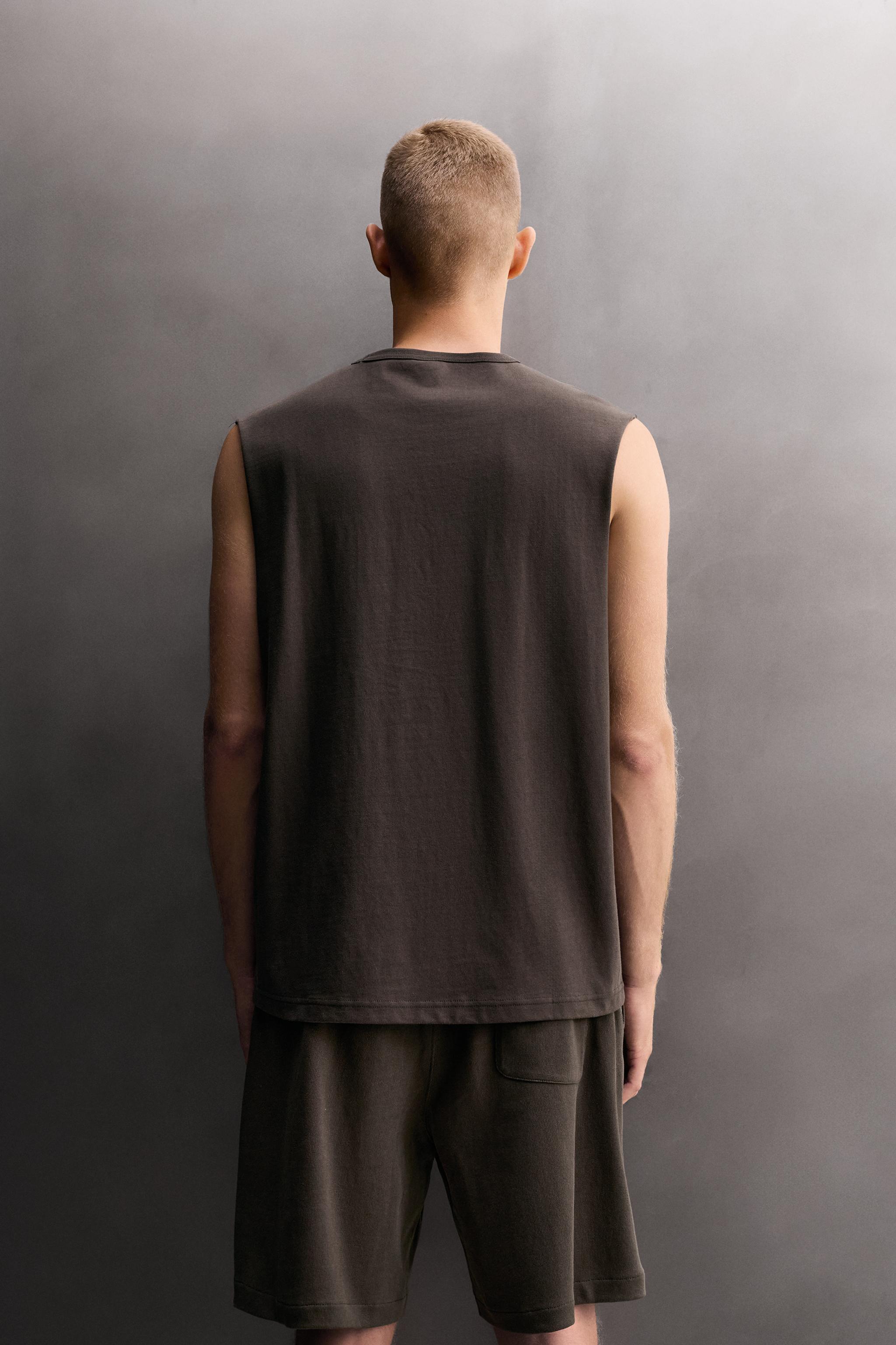 HEAVYWEIGHT TANK TOP