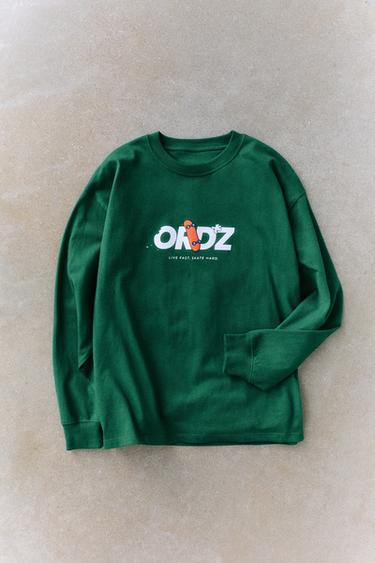 تيشرت بطبعة SKATE - أخضر الخاص بـ Zara