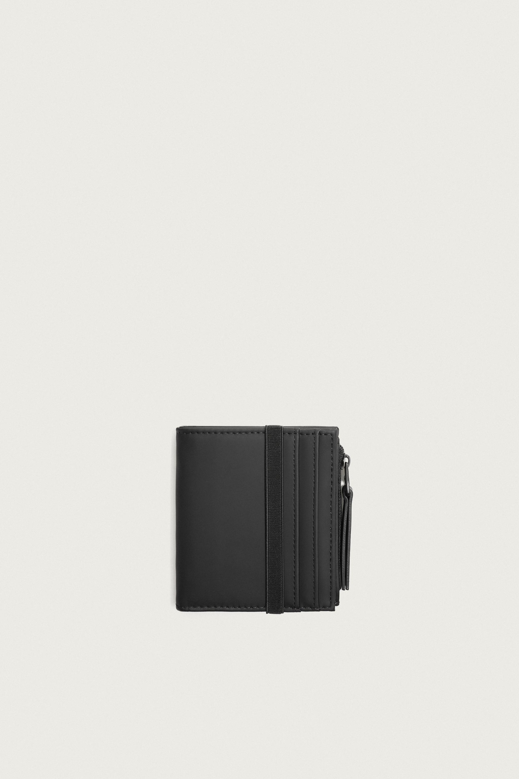 RUBBERIZED COIN WALLET