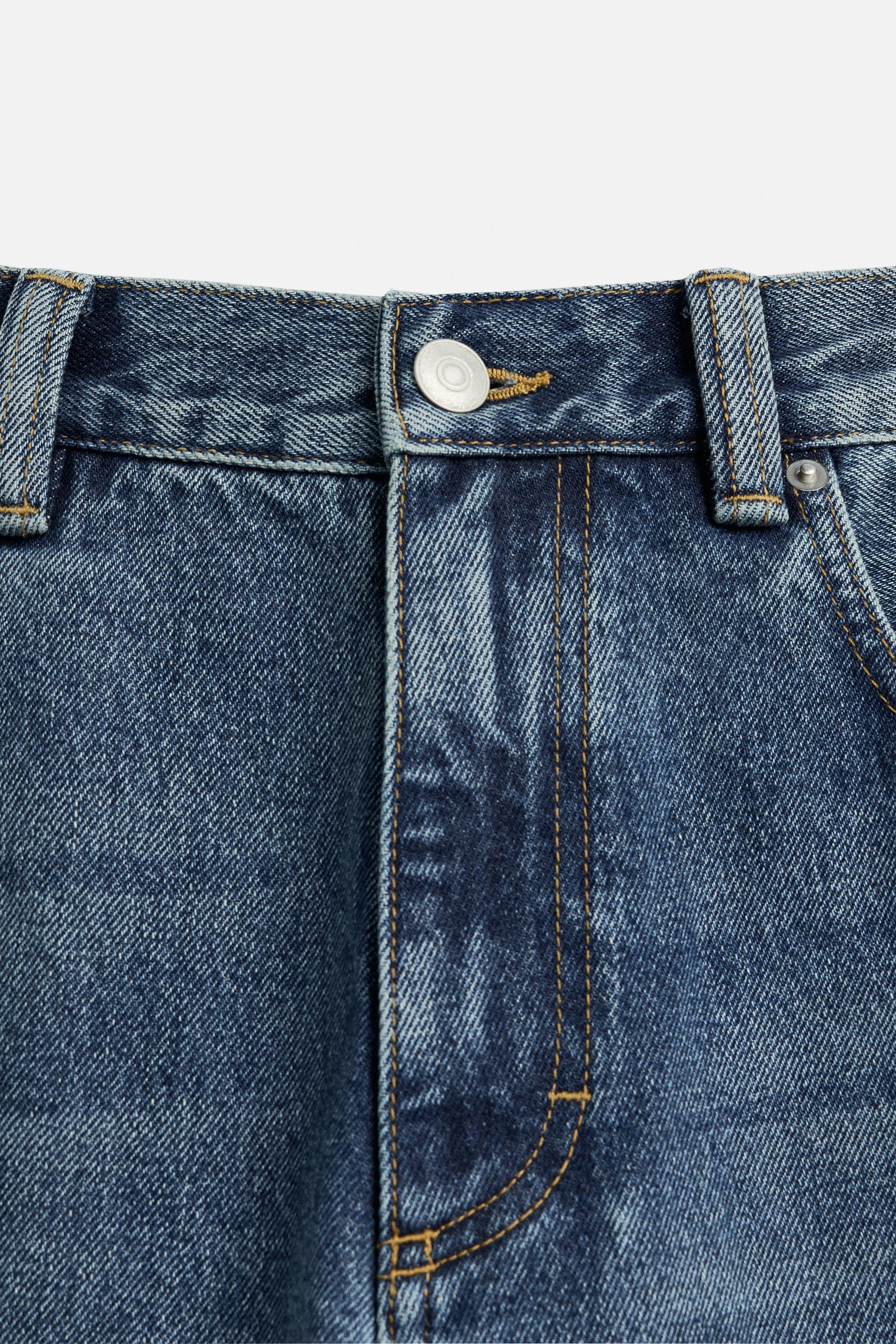 ［ZARA］刺繍入りリラックスフィットジーンズ 刺繍入りリラックスフィットジーンズ - ミディアムブルー | ZARA