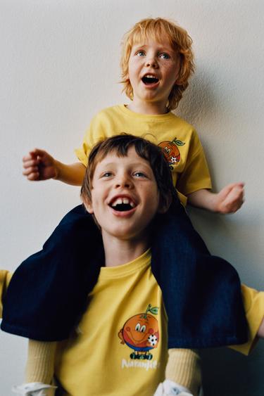 CAMISETA ESTAMPADA FIFA CLASSICS - FIFA WORLD CUP ™ 1982 - Amarillo de Zara