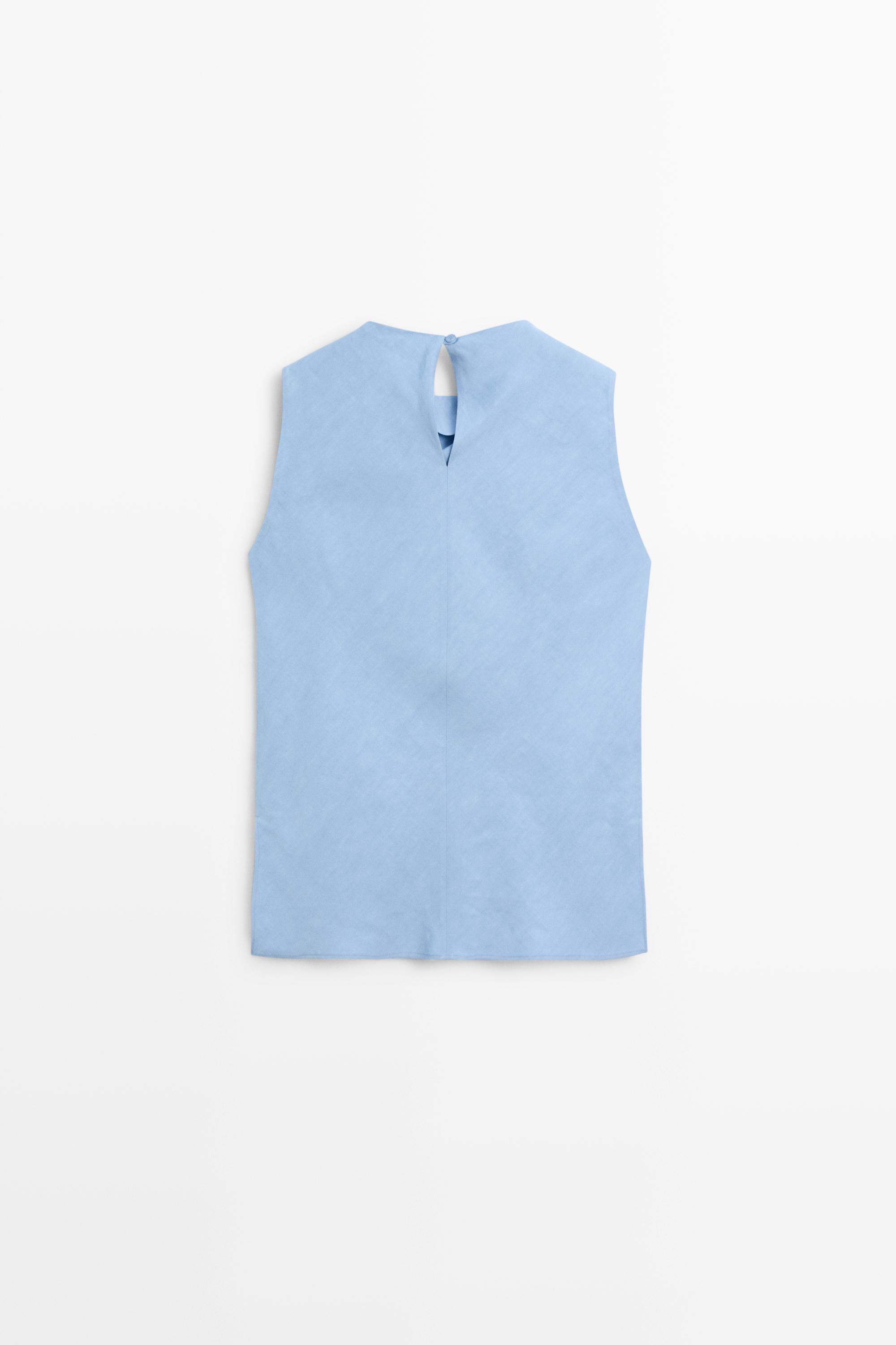 Flowing linen blend pleated top