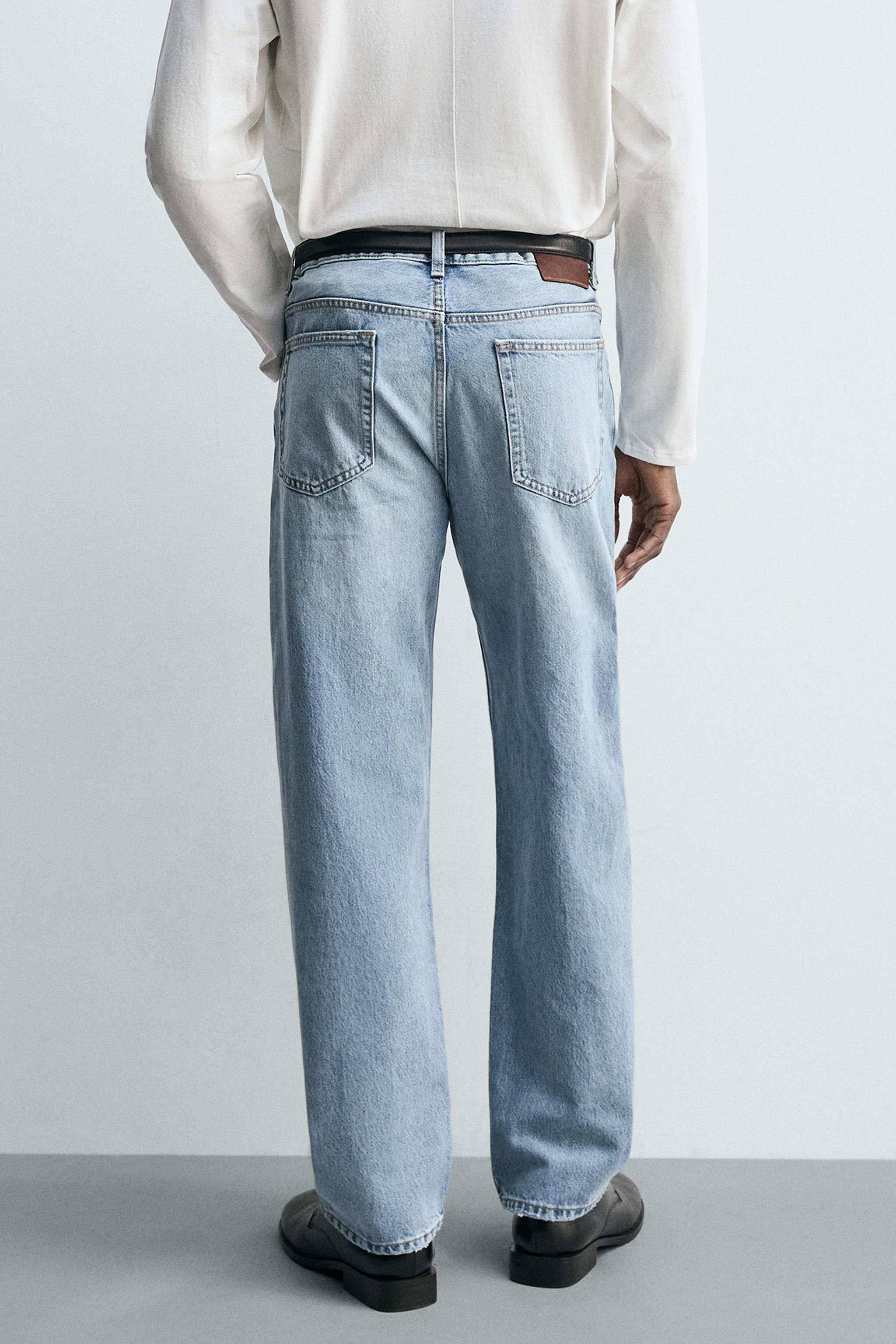 STRAIGHT FIT JEANS