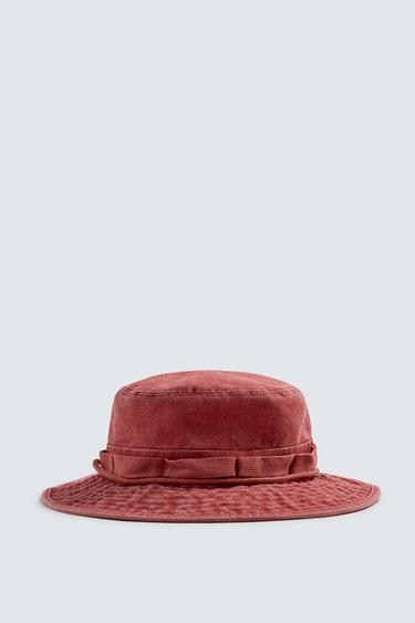 قبعة BUCKET بحافة عريضة - أحمر الخاص بـ Zara