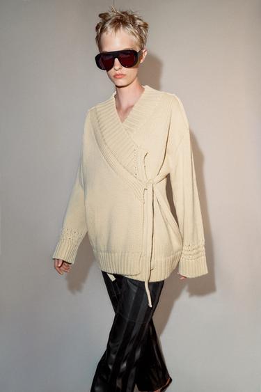 CHAQUETA CRUZADA PUNTO - Crudo de Zara